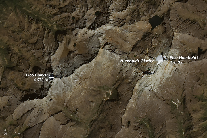 Humboldt Glacier from directly beneath the satellite