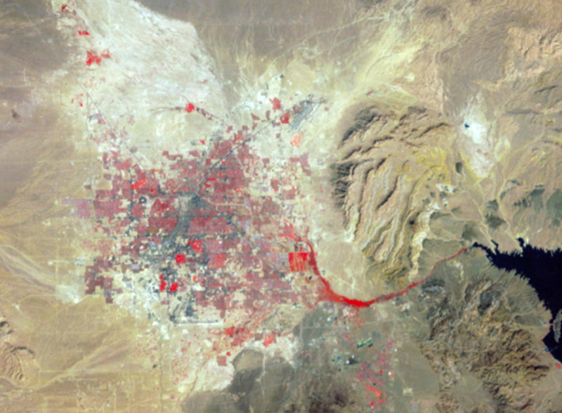 aerial view of sprawling Las Vegas in 1982