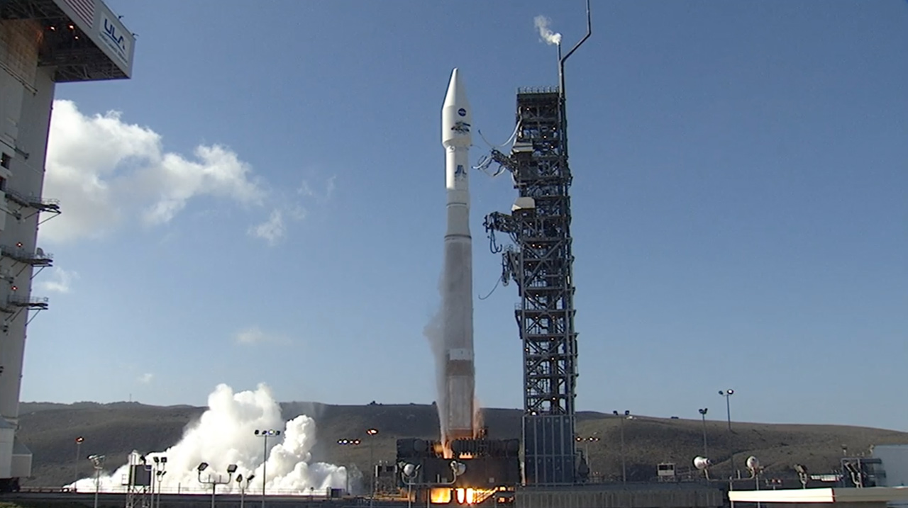 image of Landsat spacecraft launch